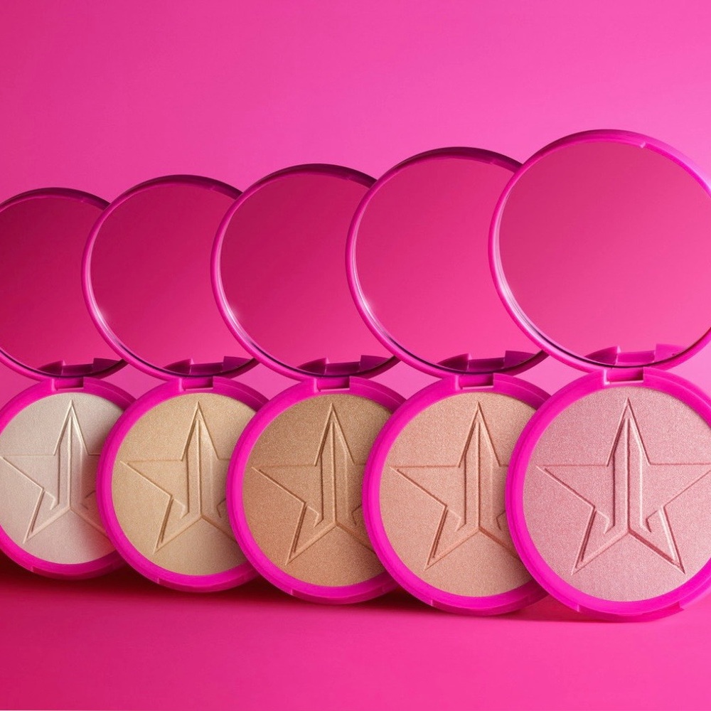 JEFFREE STAR SKIN FROST HIGHLIGHTER “GOLD BLESSINGS” - BRAND NEW in the box!